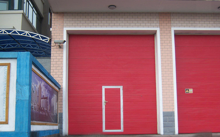 山西省武警后勤基地安裝山西超躍車庫(kù)門